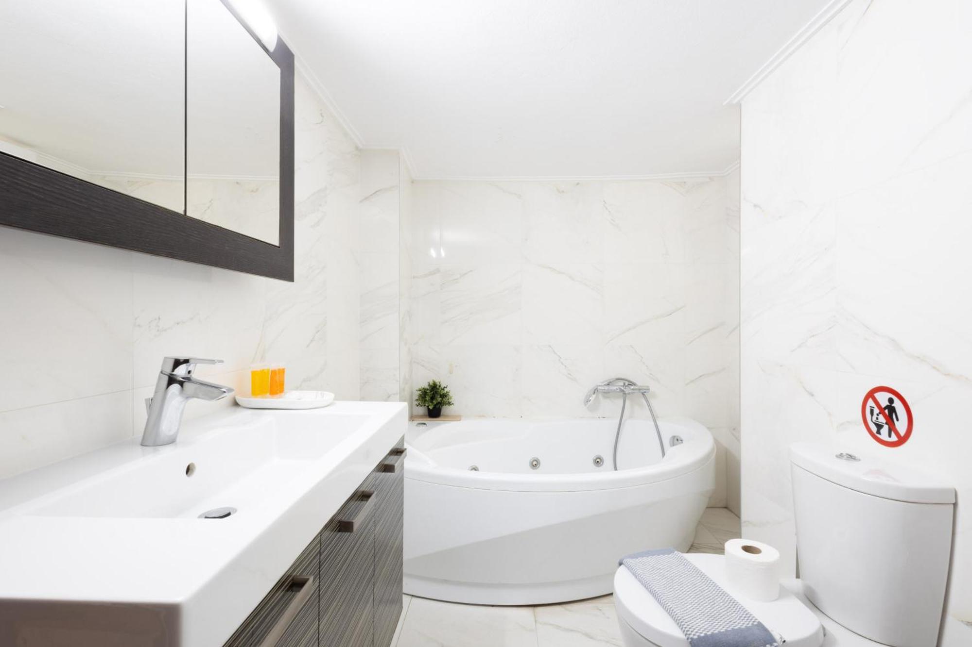 A Luxury & Comfortable Apt In Atene Esterno foto